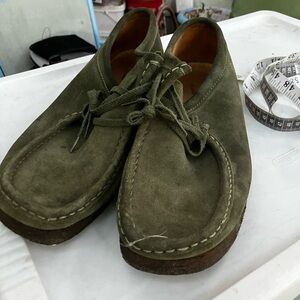 cute green suede shoes size 11.5